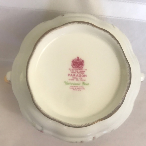 Vintage Royal Albert Paragon 3 piece Tea Set - Picture 2 of 7